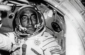 Arnaldo Tamayo Mendez – The First Black Man in Space Was Cuban Arnaldo Tamayo Mendez