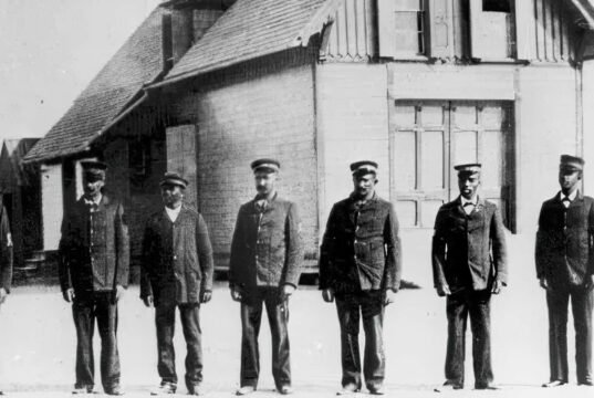 The Pea Island Lifesaving Crew – The All-Black Lifesaving Crew Who Defied the Sea and Segregation Pea Island Lifesaving Crew 6